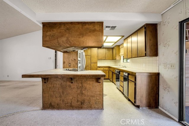 Detail Gallery Image 12 of 49 For 8825 San Vincente Dr, Yucca Valley,  CA 92284 - 2 Beds | 2 Baths