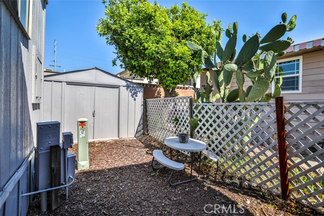 Detail Gallery Image 27 of 38 For 1045 N Azusa Ave #26,  Covina,  CA 91722 - 3 Beds | 2 Baths