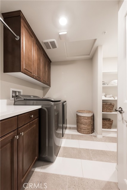 Detail Gallery Image 20 of 25 For 11829 Confluence Dr, Jurupa Valley,  CA 91752 - 5 Beds | 3 Baths