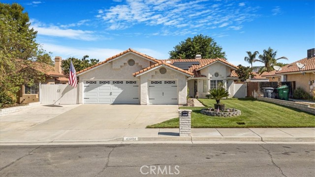 Detail Gallery Image 1 of 31 For 43444 Avenida Miraflores, Hemet,  CA 92544 - 3 Beds | 2 Baths