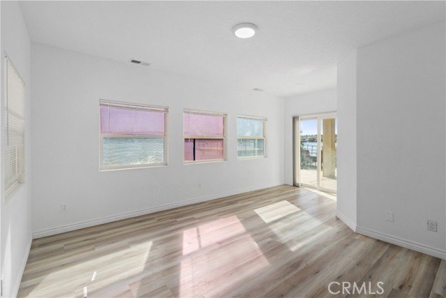 18075 Lakeview Drive, Victorville CA: https://media.crmls.org/medias/2d231848-69fa-4832-9884-51ded31827d0.jpg