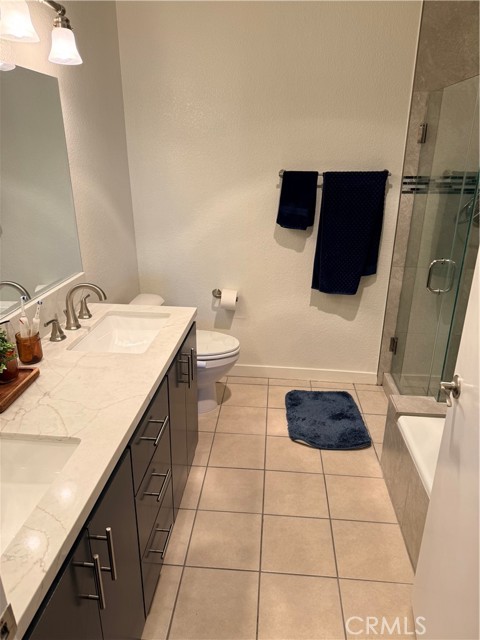 Detail Gallery Image 31 of 41 For 14630 Dickens St #307,  Sherman Oaks,  CA 91403 - 2 Beds | 2 Baths