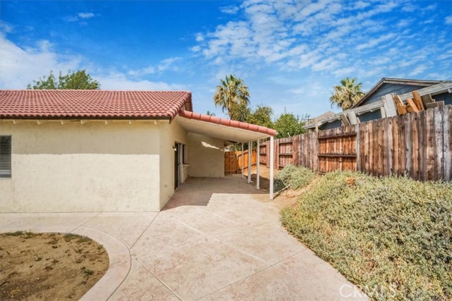 Detail Gallery Image 33 of 44 For 220 W Blaine St, Riverside,  CA 92507 - 5 Beds | 2 Baths