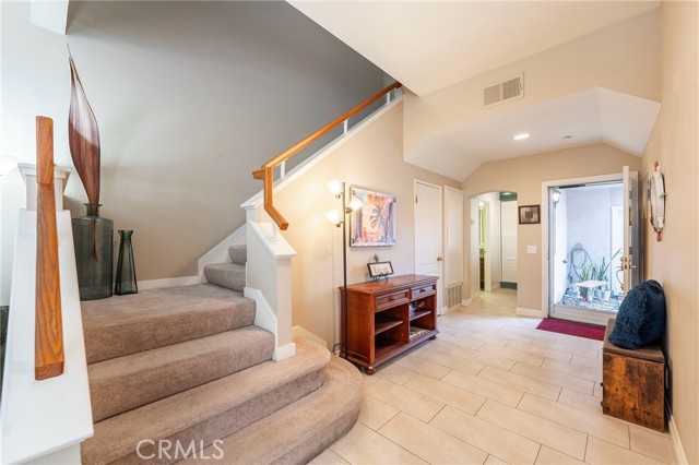 Detail Gallery Image 29 of 42 For 620 Ivywood Ln #F,  Simi Valley,  CA 93065 - 3 Beds | 2/1 Baths