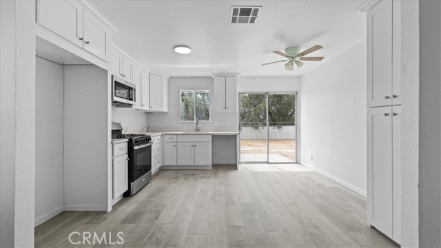 Detail Gallery Image 7 of 19 For 66297 6th, Desert Hot Springs,  CA 92240 - 4 Beds | 2 Baths