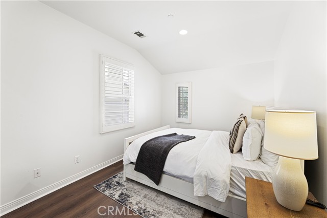 Detail Gallery Image 49 of 60 For 54 Valley Terrace, Irvine,  CA 92603 - 5 Beds | 4/1 Baths