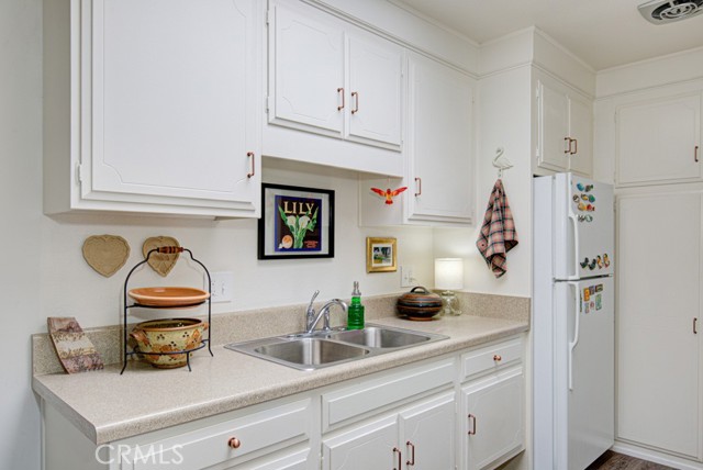 Detail Gallery Image 12 of 54 For 2218 via Mariposa #B,  Laguna Woods,  CA 92637 - 1 Beds | 1 Baths