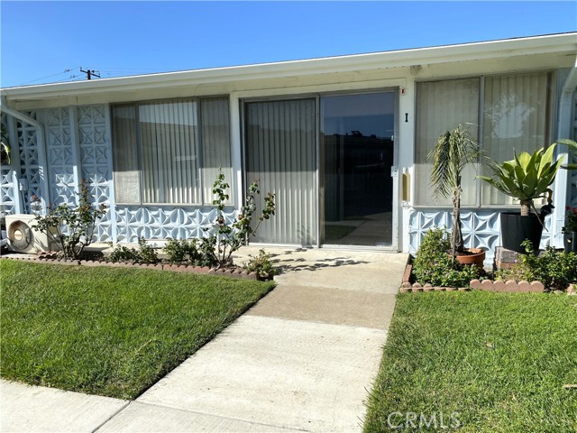 Detail Gallery Image 1 of 16 For 13800 Canoe Brook Drive, M3-15i, Seal Beach,  CA 90740 - 1 Beds | 1 Baths