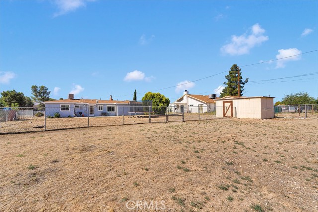 21822 Dotame Ave, Apple Valley CA: https://media.crmls.org/medias/2d28ba96-330a-4146-a8e9-1dcb086bdc9a.jpg
