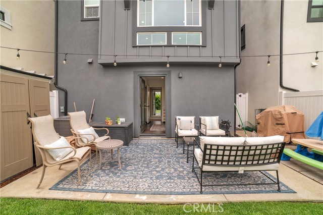 516 Caleigh Lane, Costa Mesa CA: https://media.crmls.org/medias/2d297073-f61c-4073-9949-c0e419204559.jpg