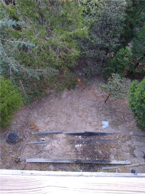 24672 Bernard Drive, Crestline, CA 92325