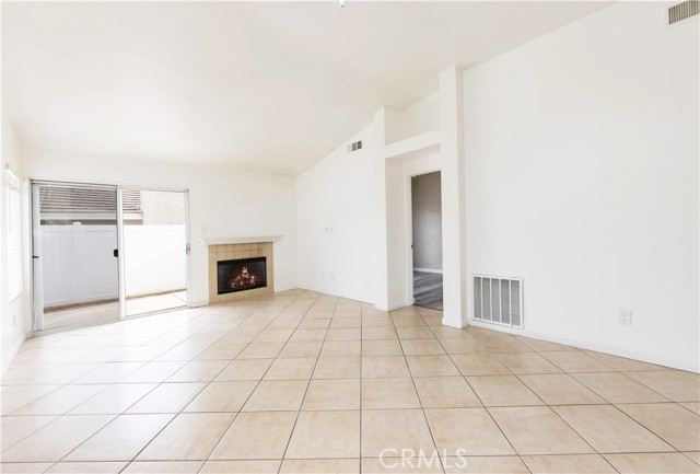 44630 Arbor Lane, Temecula CA: https://media.crmls.org/medias/2d2a8a9b-136d-4a6b-855c-e8c72ced9e61.jpg