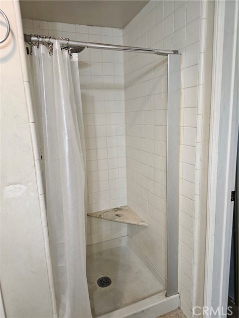 Detail Gallery Image 7 of 28 For 4718 Woodbend, San Bernardino,  CA 92407 - 2 Beds | 2 Baths