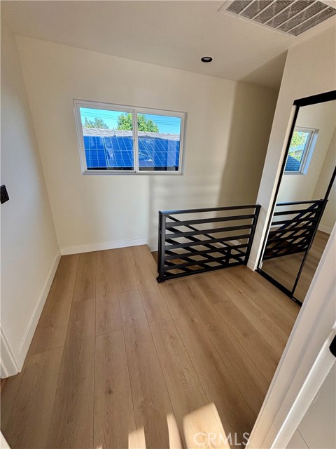 Detail Gallery Image 12 of 15 For 11704 Monogram, Granada Hills,  CA 91344 - 2 Beds | 1/1 Baths