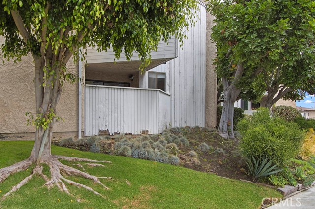 Detail Gallery Image 29 of 31 For 10521 National Bld #101,  Los Angeles,  CA 90034 - 2 Beds | 2 Baths