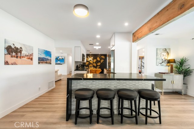 Detail Gallery Image 15 of 60 For 1980 E Rochelle Rd, Palm Springs,  CA 92262 - 5 Beds | 3 Baths