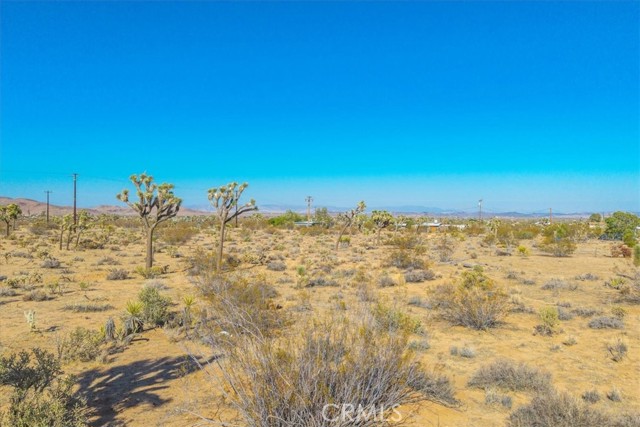 Detail Gallery Image 10 of 33 For 59057 Aberdeen Dr, Yucca Valley,  CA 92284 - 2 Beds | 1 Baths