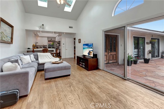 Detail Gallery Image 16 of 25 For 432 Onda Pa, Newport Beach,  CA 92660 - 3 Beds | 2 Baths