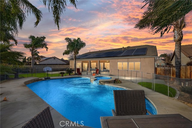 11515 Regarse, Bakersfield CA: https://media.crmls.org/medias/2d2d126b-7aea-43f5-991e-eb522e2c2ca9.jpg