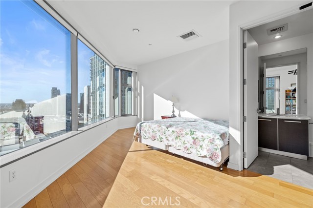 Detail Gallery Image 7 of 23 For 801 S Grand #1611,  Los Angeles,  CA 90017 - 2 Beds | 2 Baths