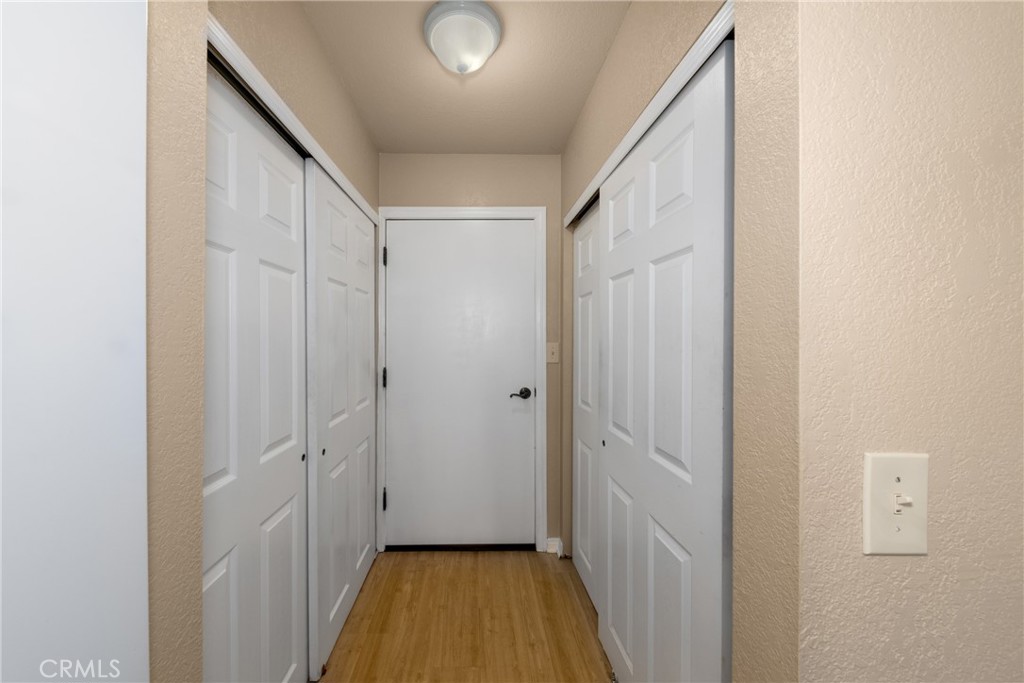 https://media.crmls.org/medias/2d2d8902-c608-4869-b966-541312bdc79d.jpg?preset=X-Large