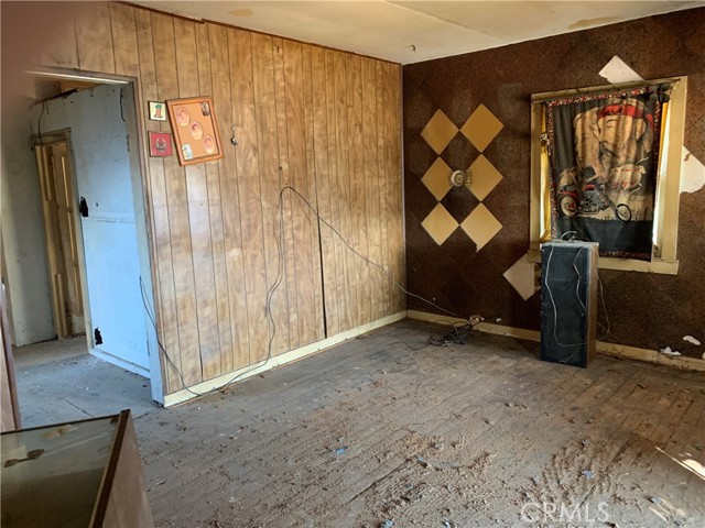 Detail Gallery Image 3 of 7 For 1190 W 7th, San Bernardino,  CA 92411 - 3 Beds | 1 Baths