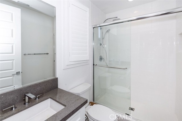 Detail Gallery Image 31 of 69 For 20300 W Windsor Ln, Northridge,  CA 91326 - 5 Beds | 6 Baths