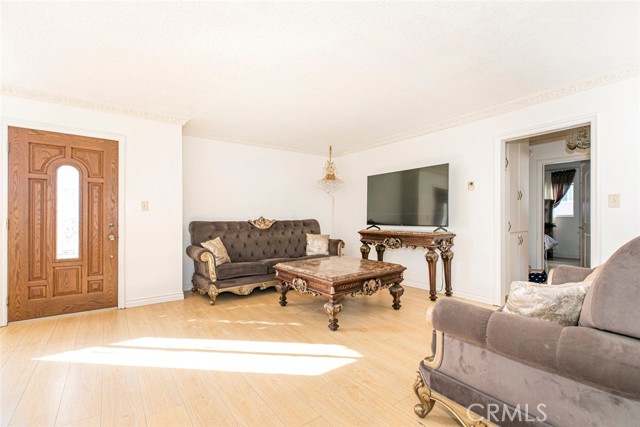 Detail Gallery Image 12 of 29 For 1748 N Kenmore Ave #203,  Los Angeles,  CA 90027 - 2 Beds | 2 Baths