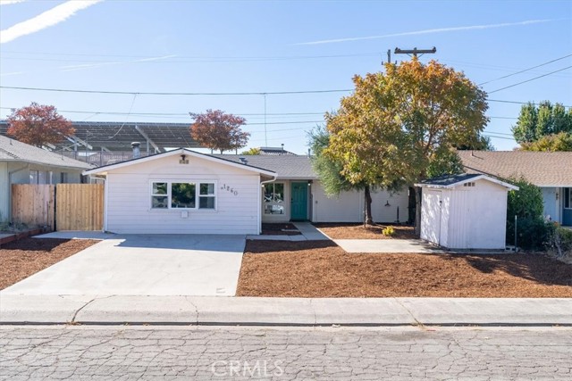 Detail Gallery Image 1 of 42 For 1260 Lana St, Paso Robles,  CA 93446 - 3 Beds | 2 Baths