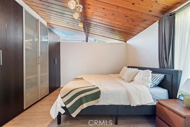 550 N Dexford Drive, La Habra CA: https://media.crmls.org/medias/2d2f3425-c173-4b40-a7c4-717de8a1aaa5.jpg