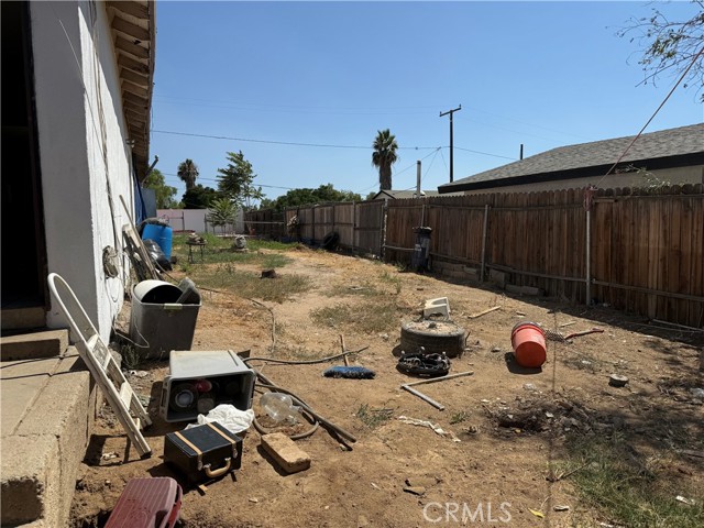 18571 Day Street, Perris CA: https://media.crmls.org/medias/2d2f51e2-1ab6-4d18-8175-0bb974ed38fb.jpg