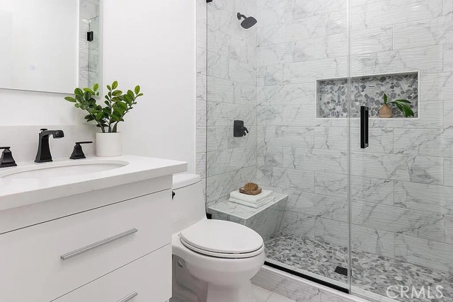 Detail Gallery Image 23 of 30 For 977 N Hill Ave, Pasadena,  CA 91104 - 3 Beds | 2 Baths