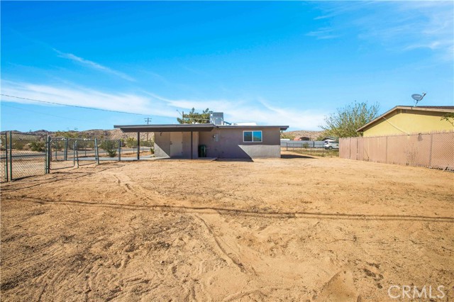 Detail Gallery Image 17 of 23 For 6029 Sunset Rd, Joshua Tree,  CA 92252 - 2 Beds | 1 Baths