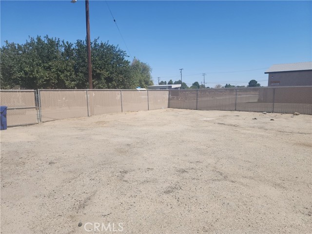 206 W Oldfield Street, Lancaster, California 93534, ,Commercial Sale,For Sale,206 W Oldfield Street,CRSR24185248