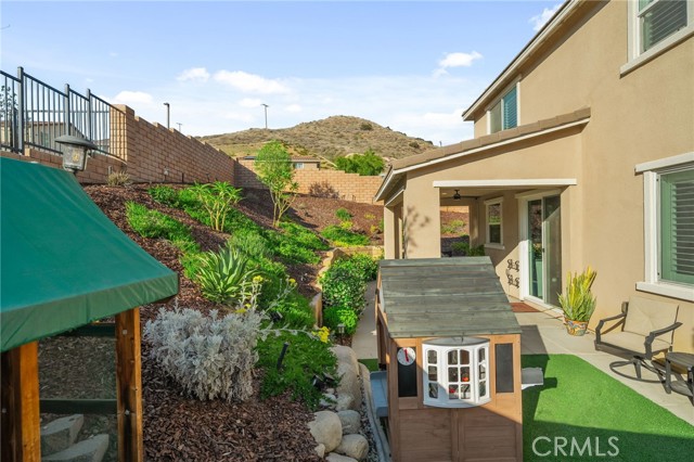 Detail Gallery Image 52 of 75 For 11932 Stonefield Dr, Corona,  CA 92883 - 4 Beds | 2/1 Baths