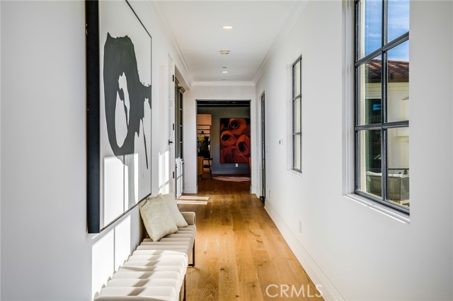 Detail Gallery Image 28 of 45 For 526 Riverside Ave, Newport Beach,  CA 92663 - 5 Beds | 6/1 Baths