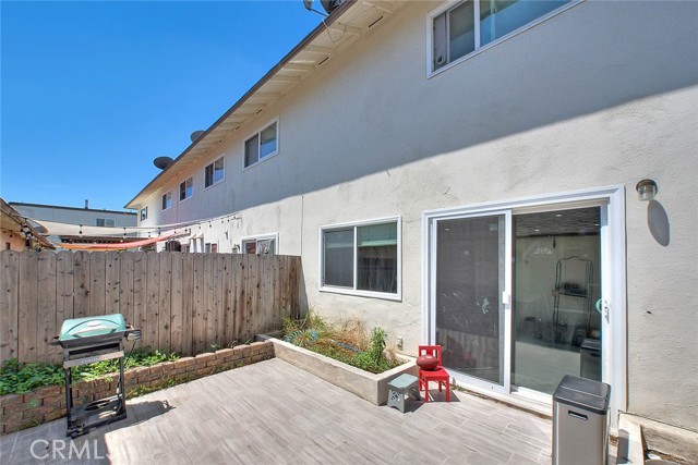 17401 Hood Court, Fountain Valley CA: https://media.crmls.org/medias/2d3124b8-19c2-4f69-a838-1c7d7ffb42aa.jpg