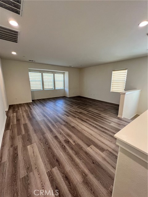 Detail Gallery Image 5 of 21 For 4561 S Anniston Ave, Ontario,  CA 91761 - 4 Beds | 3 Baths