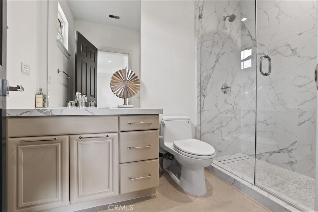 MLS #OC25222504 image #35