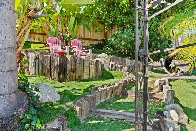 25261 Grissom Road, Laguna Hills CA: https://media.crmls.org/medias/2d323bf5-9567-4a6c-847b-34444e2df1da.jpg