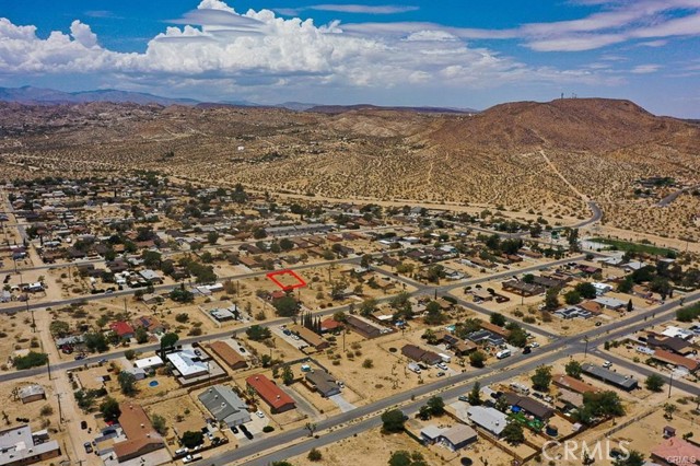 Detail Gallery Image 2 of 12 For 6391 Indio Ave, Yucca Valley,  CA 92284 - – Beds | – Baths