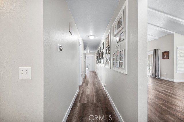 1092 Deborah Street, Upland CA: https://media.crmls.org/medias/2d33a3e7-73bc-4528-b0ba-b7d1a4013483.jpg