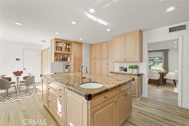 Detail Gallery Image 19 of 52 For 20171 Allentown, Woodland Hills,  CA 91364 - 3 Beds | 4 Baths