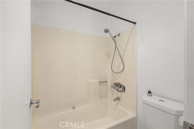 25712 Le Parc, Lake Forest CA: https://media.crmls.org/medias/2d36914d-a90f-4648-801d-57a25003cfd4.jpg