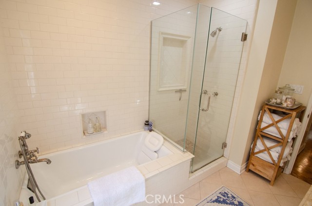 Detail Gallery Image 6 of 27 For 2151 E Mountain St, Pasadena,  CA 91104 - 3 Beds | 2 Baths