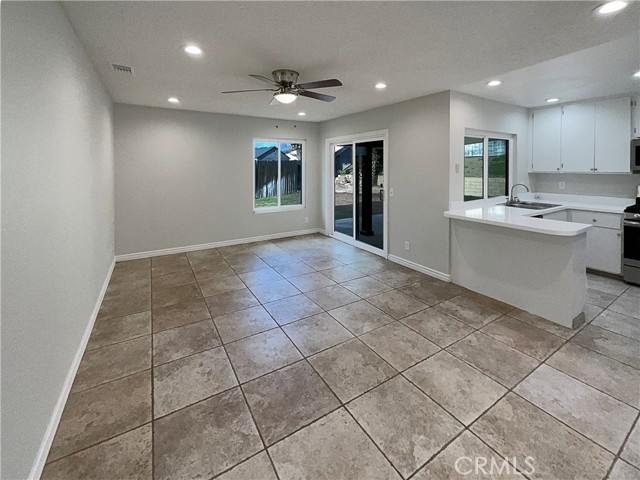 Detail Gallery Image 8 of 22 For 22257 Emerald, Grand Terrace,  CA 92313 - 4 Beds | 2 Baths