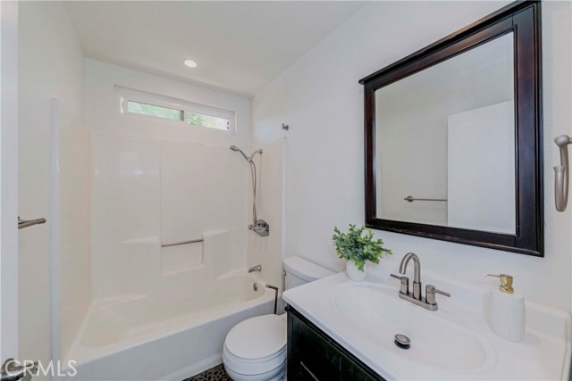 Detail Gallery Image 27 of 36 For 3745 Roberta St, Los Angeles,  CA 90031 - 3 Beds | 2/1 Baths