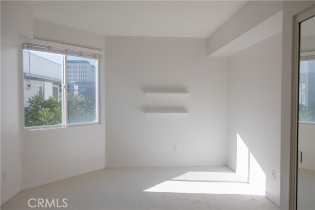 160 S Hudson Avenue, Pasadena CA: https://media.crmls.org/medias/2d38c3c1-46c2-41c3-9442-8bdaec3f80e0.jpg