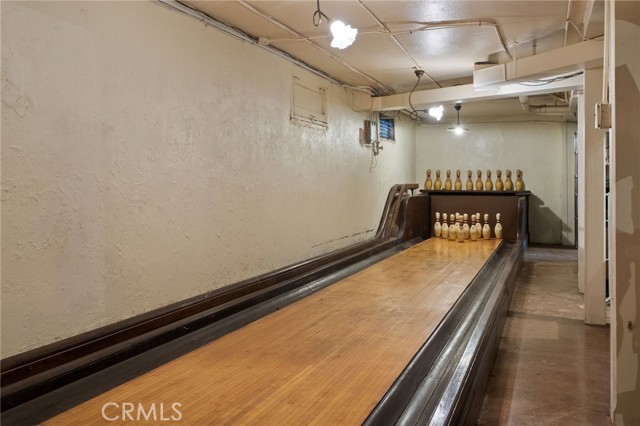 405 W Olive Avenue, Redlands CA: https://media.crmls.org/medias/2d391906-61b5-457b-9270-30ff98a6b429.jpg