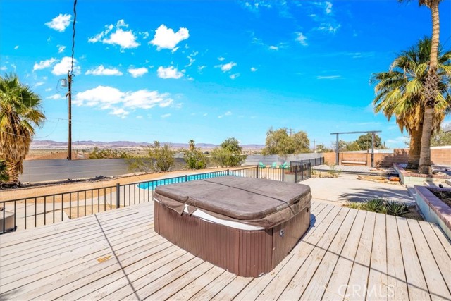 73028 Manana Drive, 29 Palms CA: https://media.crmls.org/medias/2d3934ad-4cfd-4430-be2b-c673ba79db15.jpg